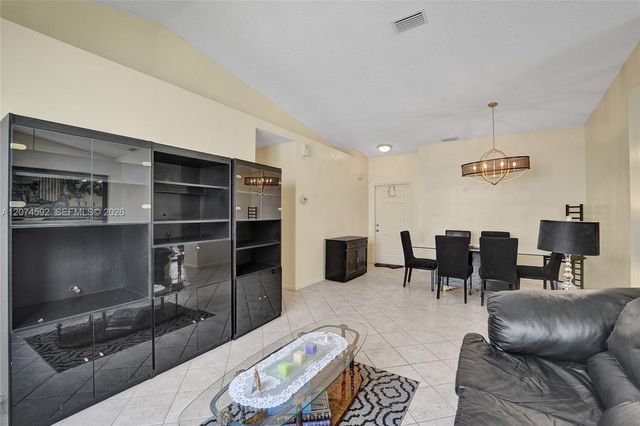 1822 SW 176th Avenue, Miramar, FL 33029