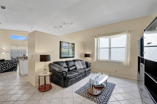1822 SW 176th Avenue, Miramar, FL 33029