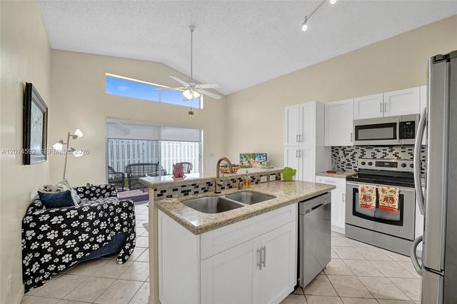 1822 SW 176th Avenue, Miramar, FL 33029