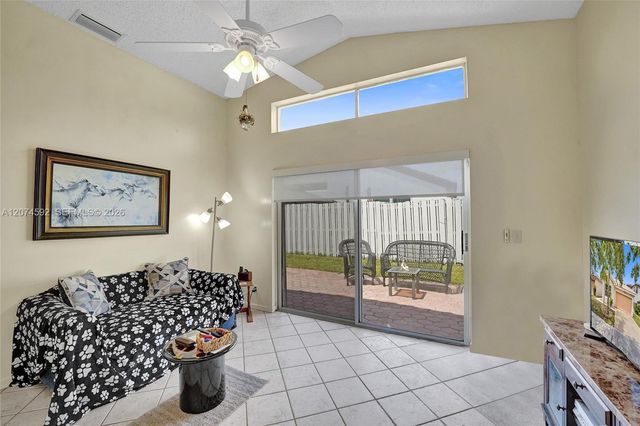 1822 SW 176th Avenue, Miramar, FL 33029