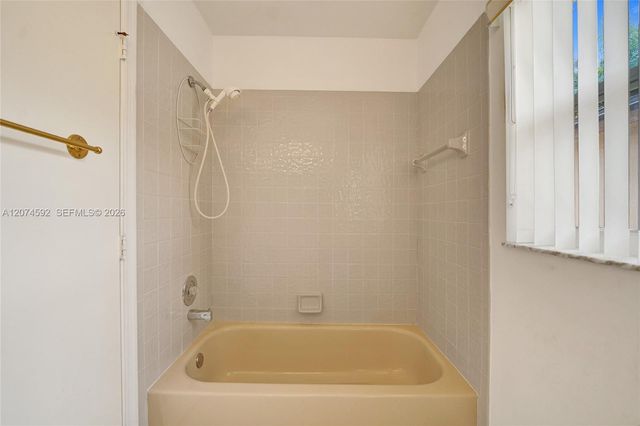 1822 SW 176th Avenue, Miramar, FL 33029