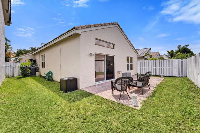 1822 SW 176th Avenue, Miramar, FL 33029
