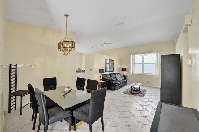 1822 SW 176th Avenue, Miramar, FL 33029