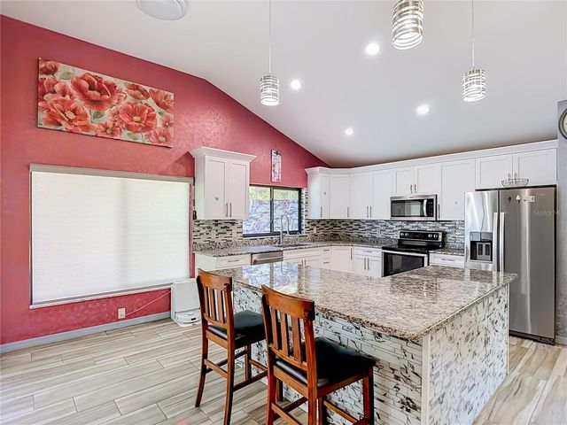 16040 PENWOOD DRIVE, Tampa, FL 33647