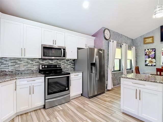 16040 PENWOOD DRIVE, Tampa, FL 33647