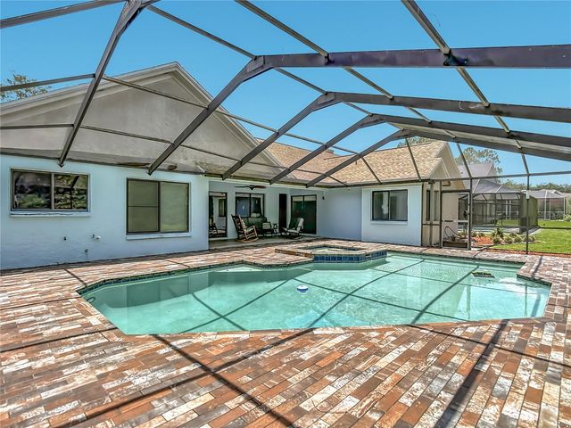 16040 PENWOOD DRIVE, Tampa, FL 33647