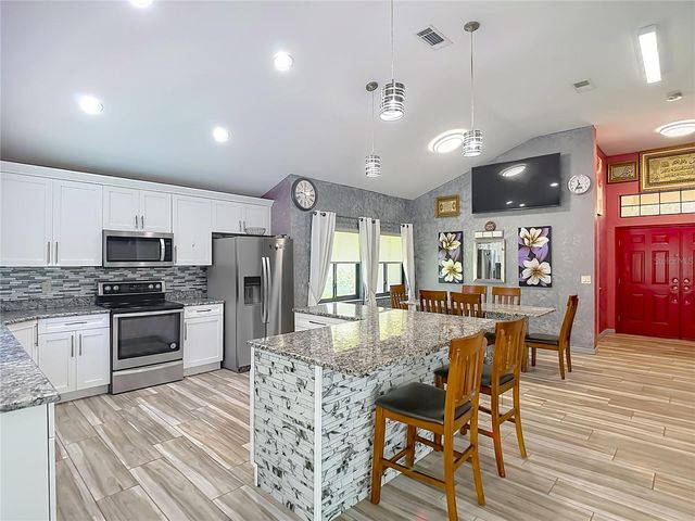 16040 PENWOOD DRIVE, Tampa, FL 33647