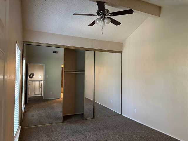 2717 Meadow Park Drive B, Bedford, TX 76021