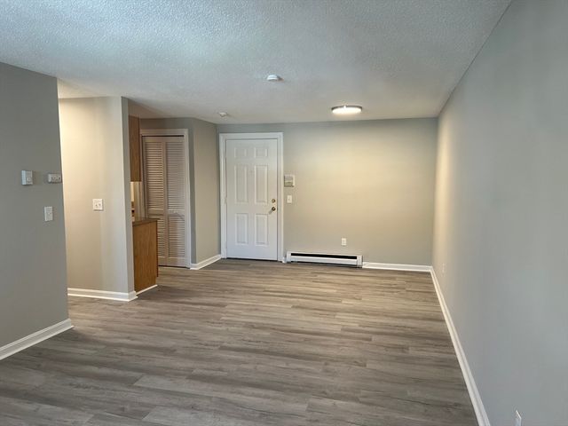 164 Heritage Dr 164, Northbridge, MA 01588