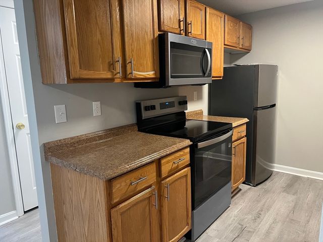 164 Heritage Dr 164, Northbridge, MA 01588