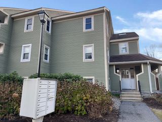 164 Heritage Dr 164, Northbridge, MA 01588