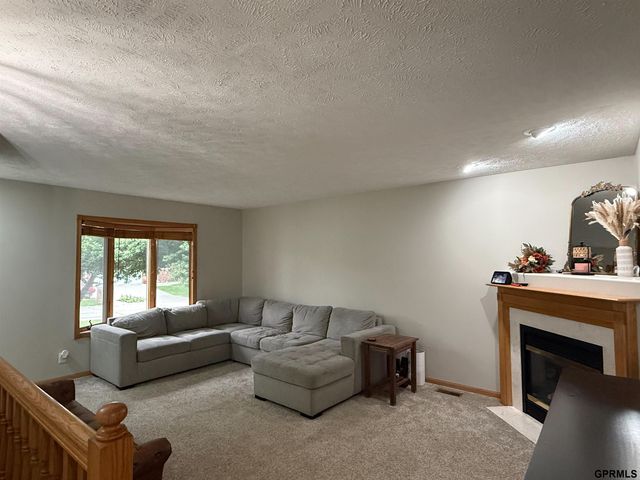 8631 Lavender Circle, Lincoln, NE 68505