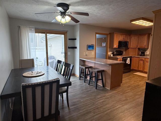 8631 Lavender Circle, Lincoln, NE 68505