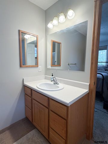 8631 Lavender Circle, Lincoln, NE 68505