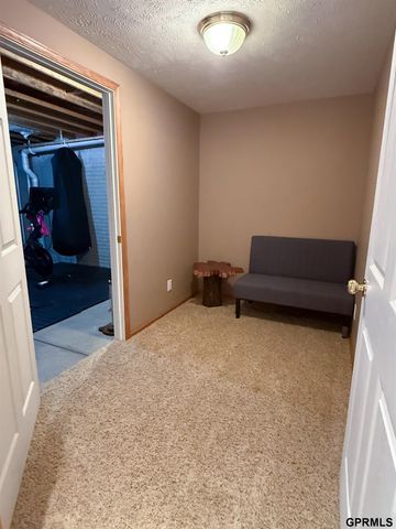 8631 Lavender Circle, Lincoln, NE 68505