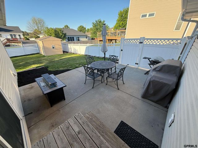 8631 Lavender Circle, Lincoln, NE 68505