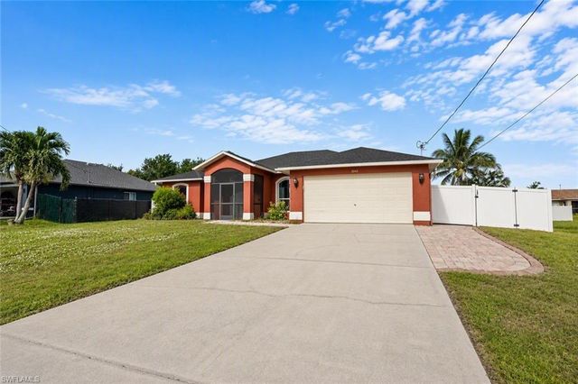 3042 3rd PL, Cape Coral, FL 33993