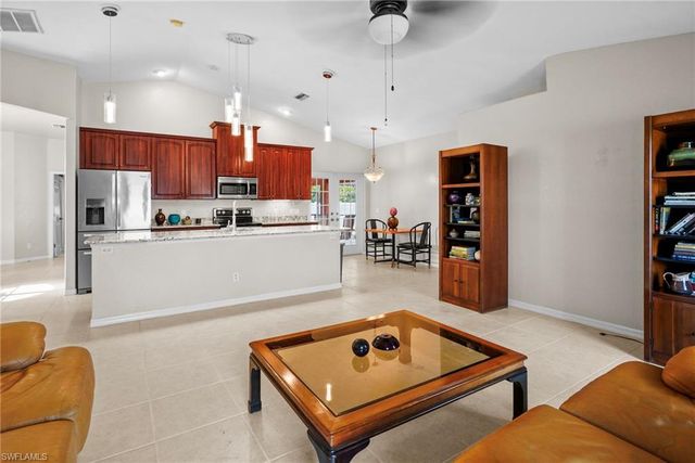 3042 3rd PL, Cape Coral, FL 33993