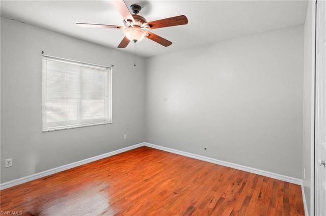 3042 3rd PL, Cape Coral, FL 33993