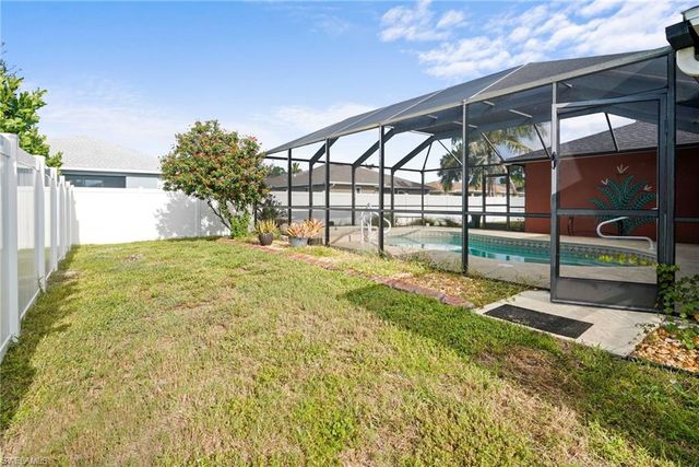 3042 3rd PL, Cape Coral, FL 33993