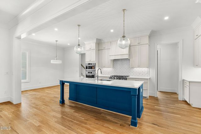 4 Chantilly Place, Durham, NC 27707