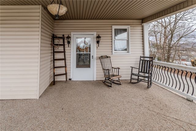 601 E Washington Ave, Connellsville, PA 15425