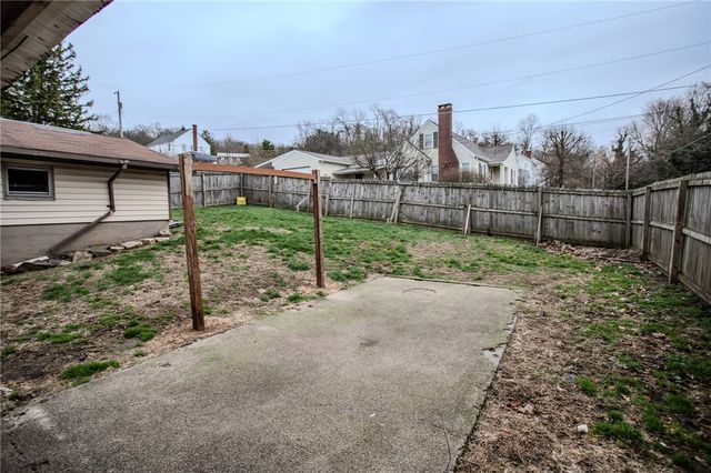 601 E Washington Ave, Connellsville, PA 15425