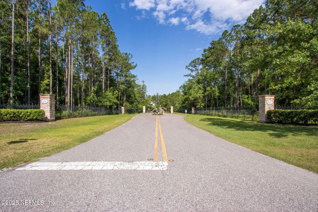 14079 DUNROVEN Drive, Bryceville, FL 32009