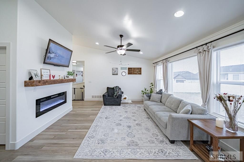 Image 17 of property listing at 4307 E Marlin Avenue, Idaho Falls, ID 83401