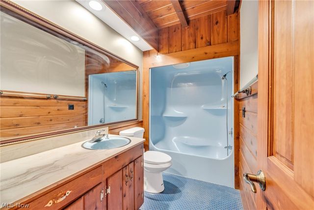 22791 Harms Road, Euclid, OH 44143