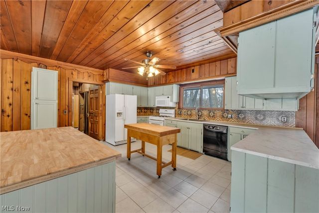 22791 Harms Road, Euclid, OH 44143