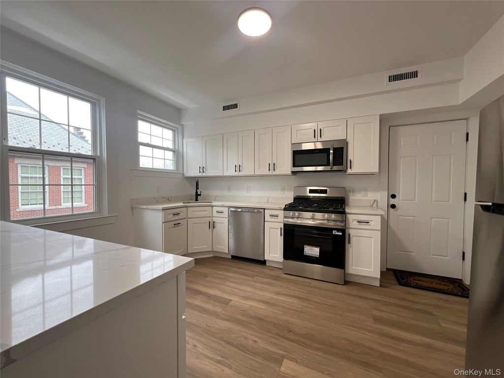 27-29 Purchase Street, Rye, NY 10580