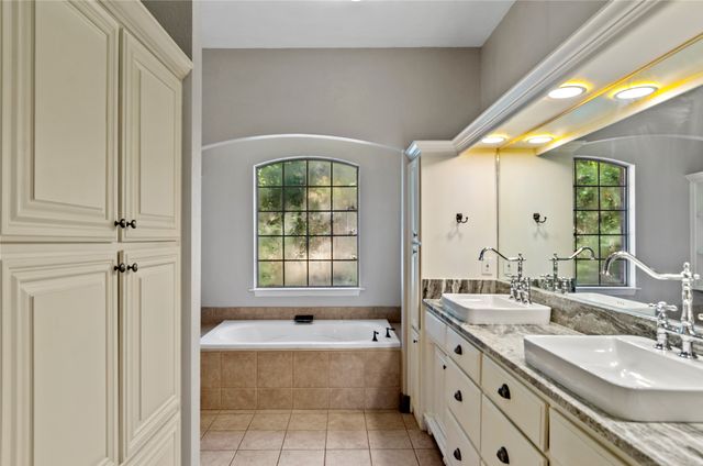 396 Ranchview Court, Bowie, TX 76230