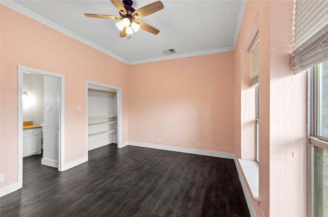 396 Ranchview Court, Bowie, TX 76230