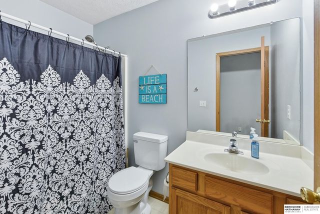 16102 S Street, Omaha, NE 68135
