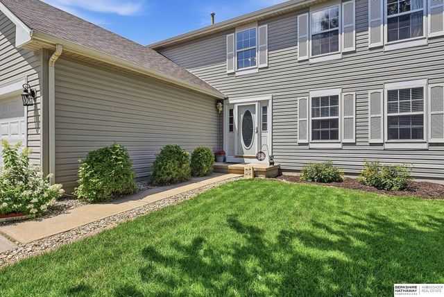 16102 S Street, Omaha, NE 68135