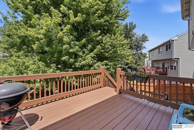 16102 S Street, Omaha, NE 68135