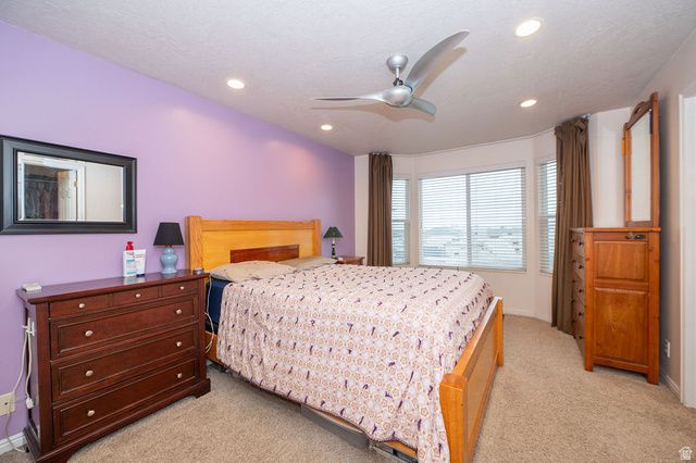 587 E EASTPOINTE CIR, North Salt Lake, UT 84054