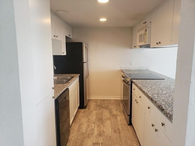 14801 Compass St 14, Corpus Christi, TX 78418