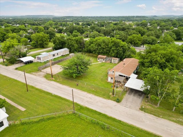 811 SW 21st Street, Mineral Wells, TX 76067