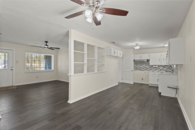 7904 Silverdale Drive, Dallas, TX 75232