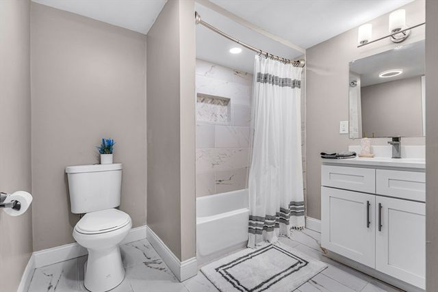 1 Conn Street 1, Woburn, MA 01801