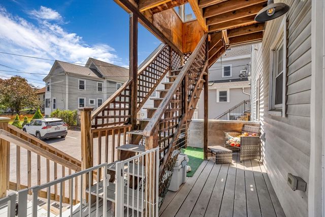 1 Conn Street 1, Woburn, MA 01801