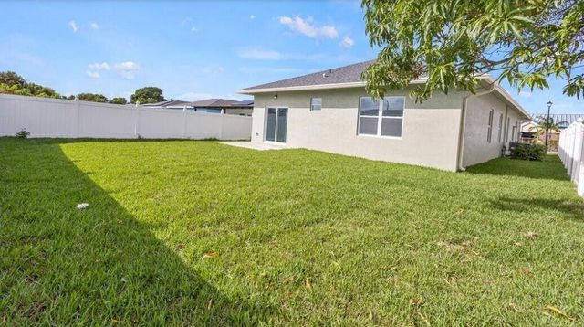 132 NW 11th Avenue, Boynton Beach, FL 33435