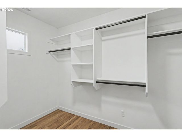 6054 CARMAN Dr, Lake Oswego, OR 97035
