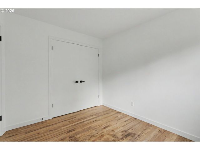 6054 CARMAN Dr, Lake Oswego, OR 97035