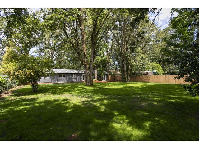 6054 CARMAN Dr, Lake Oswego, OR 97035