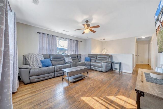 1541 Penley BLVD, Salem, VA 24153