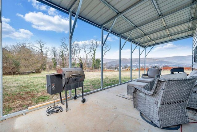 1541 Penley BLVD, Salem, VA 24153