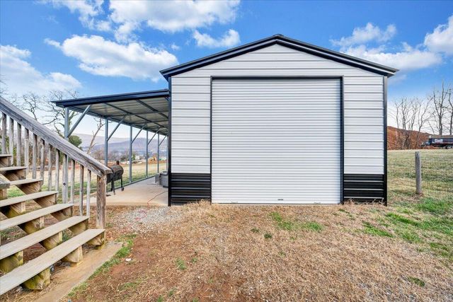 1541 Penley BLVD, Salem, VA 24153